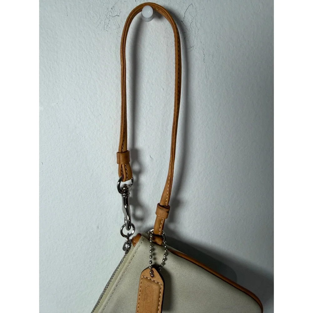 Coach Vintage Y2K Soho Canvas Buckle Flap Wristlet Bag Clutch Tan Camel OS